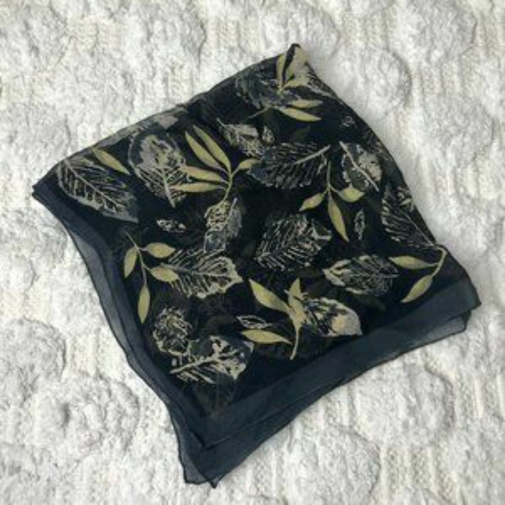 Vintage 90's Silk Gap Leaf Scarf Wrap Handkerchief